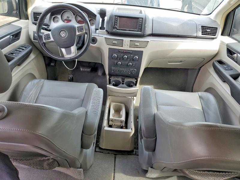 2013 Volkswagen Routan se