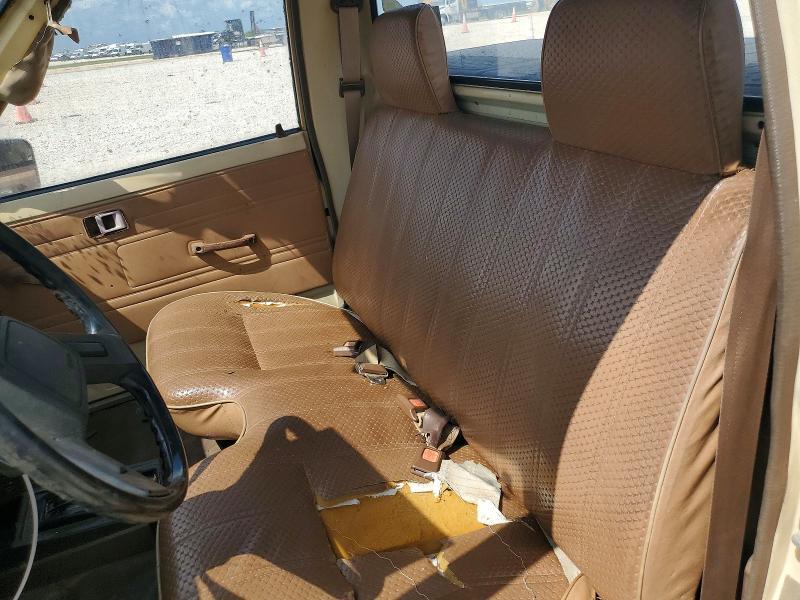 1984 Toyota Pickup Base