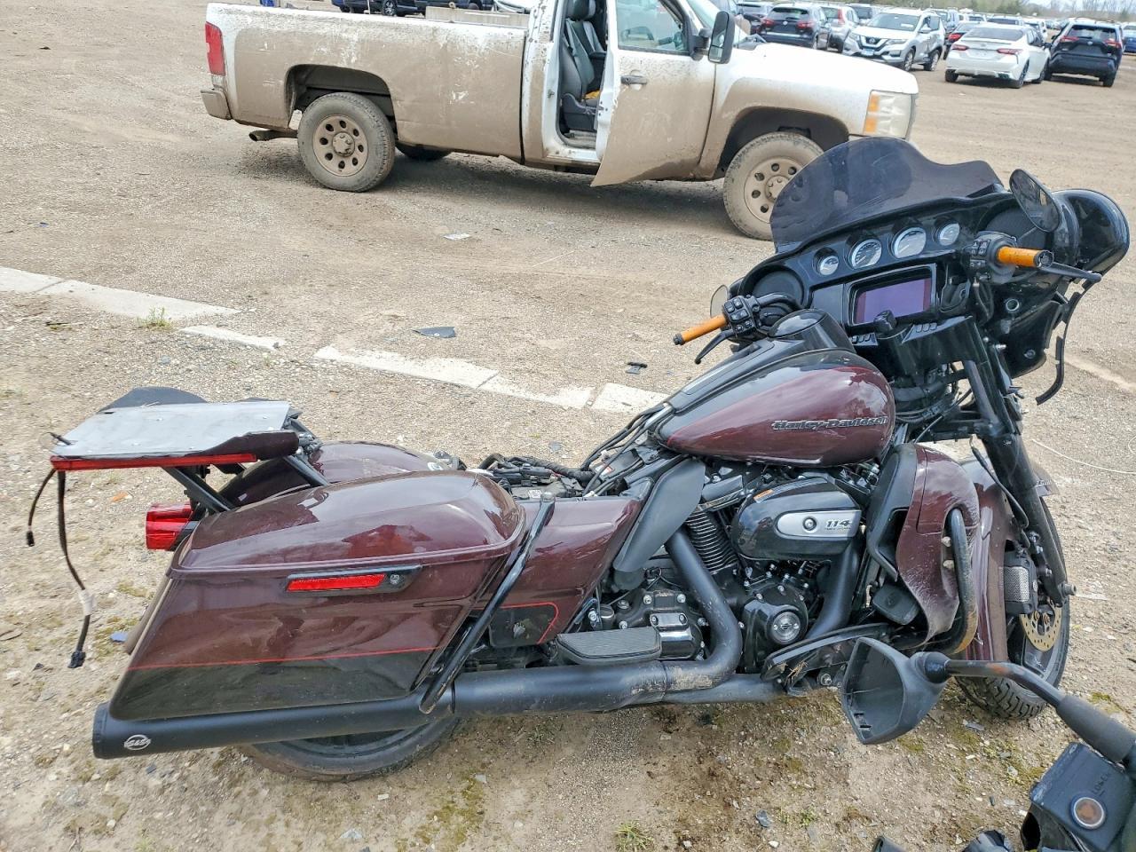 2022 Harley-Davidson Flhtk