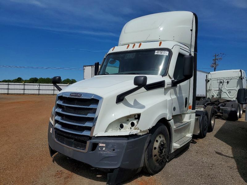 2022 Freigliner 2022 Freightliner Cascadia 126 Semi Truck