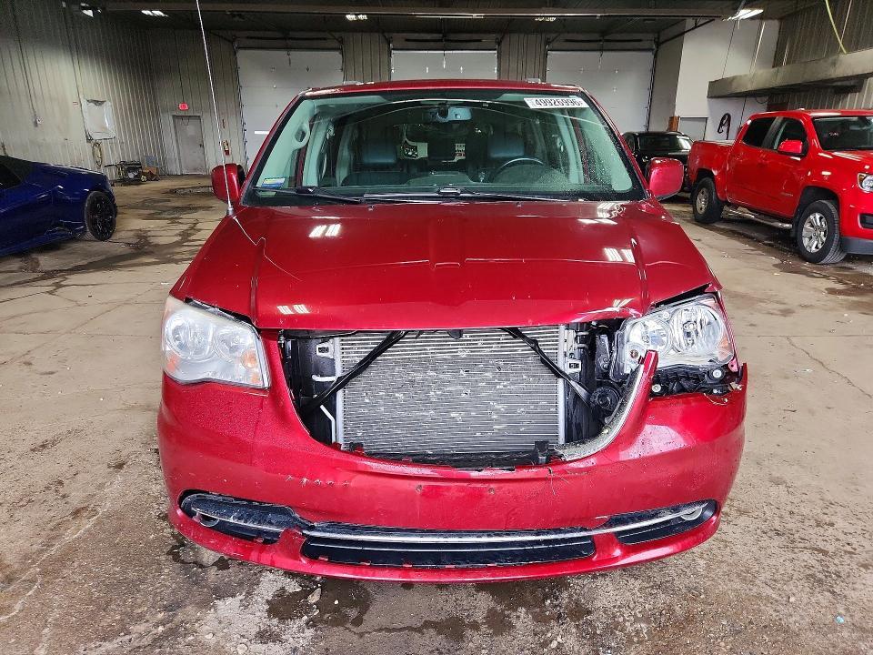 2013 Chrysler Town & Country Touring