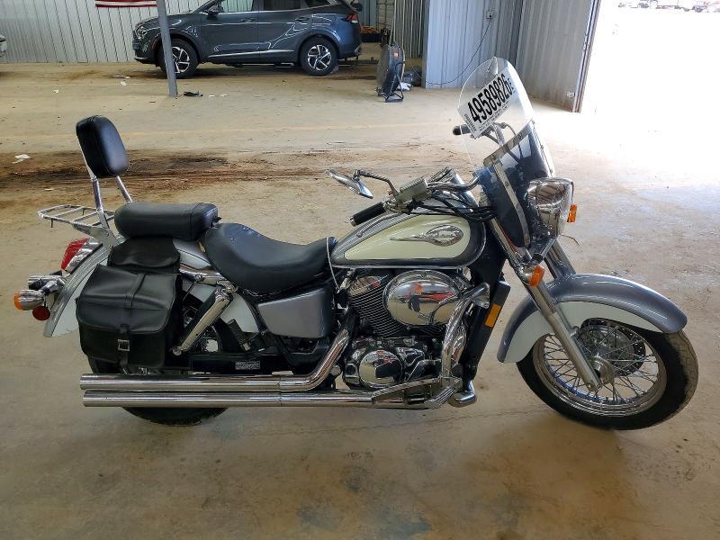 2001 Honda VT750 CD2