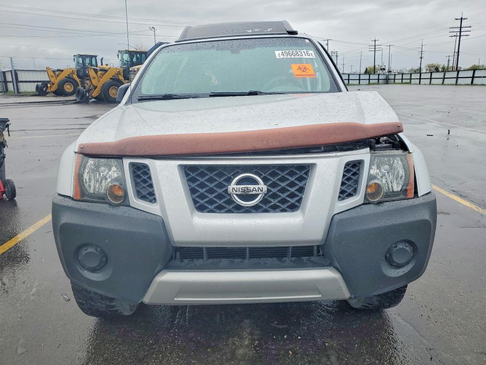 2012 Nissan Xterra x