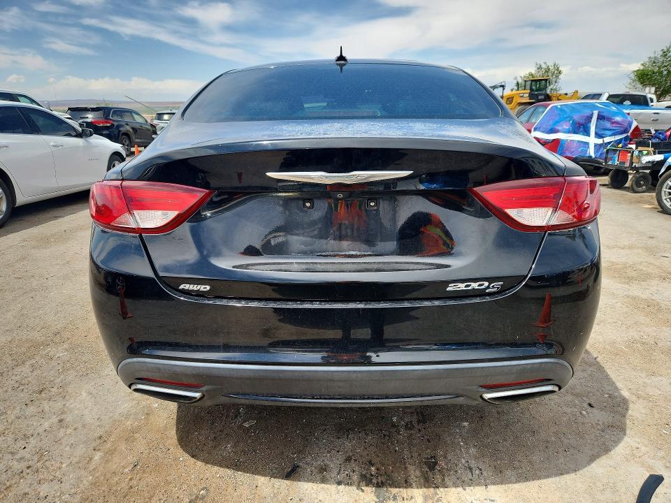 2015 Chrysler 200 s
