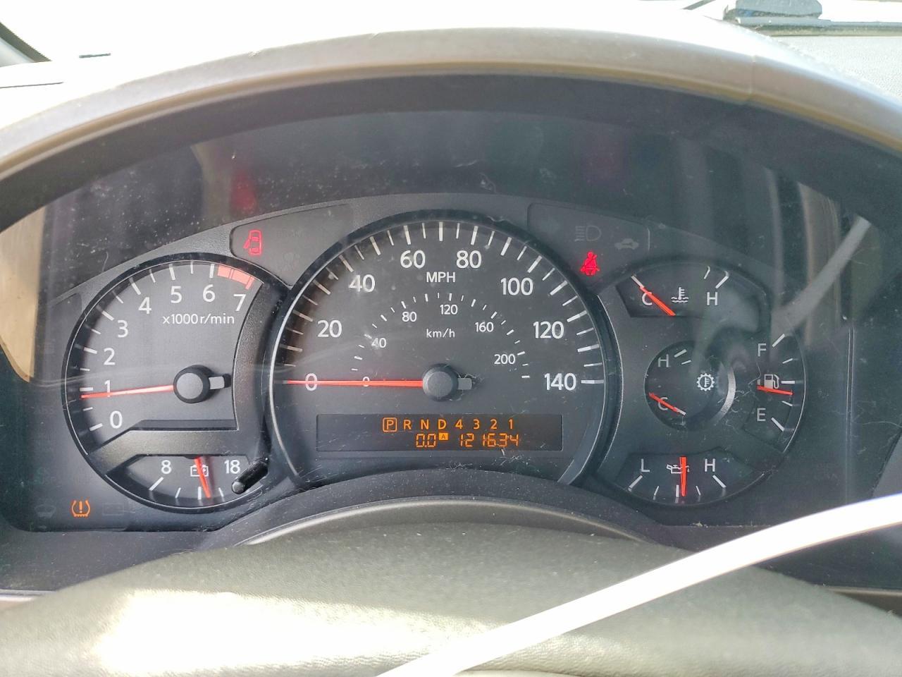2004 Nissan Titan XE