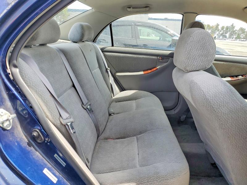 2004 Toyota Corolla le