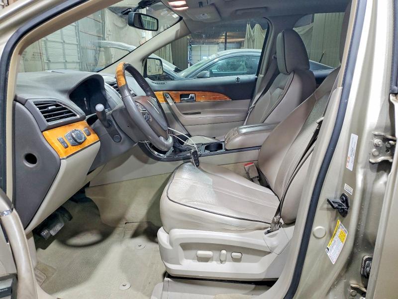 2011 Lincoln Townhouse MKX