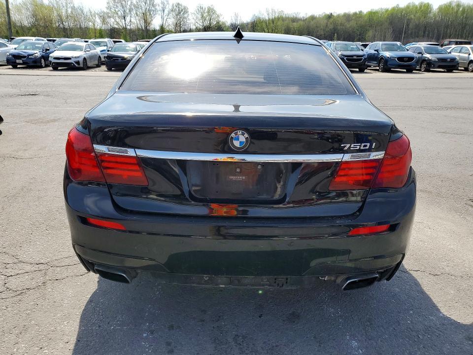 2013 BMW 750 i