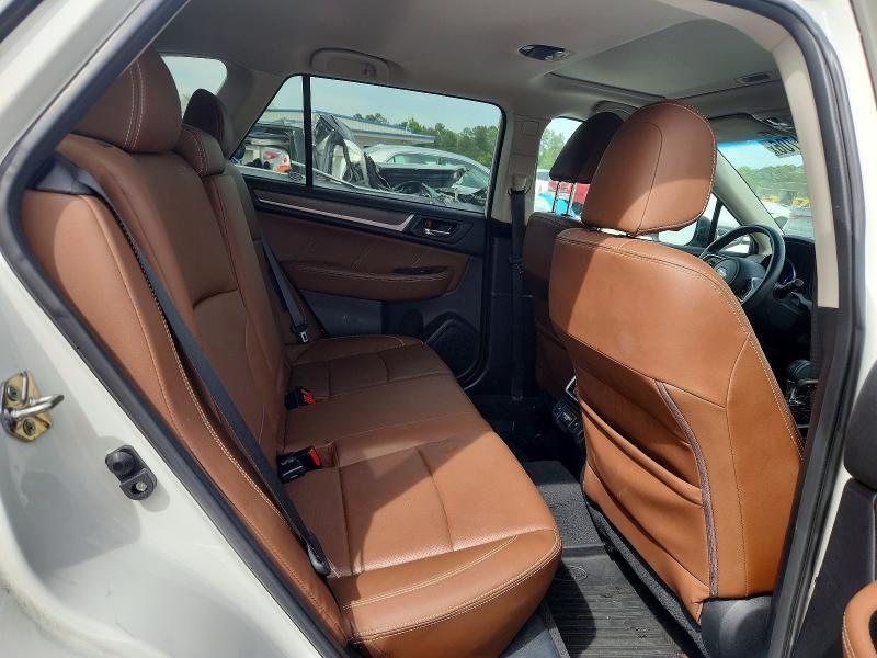 2018 Subaru Outback Touring