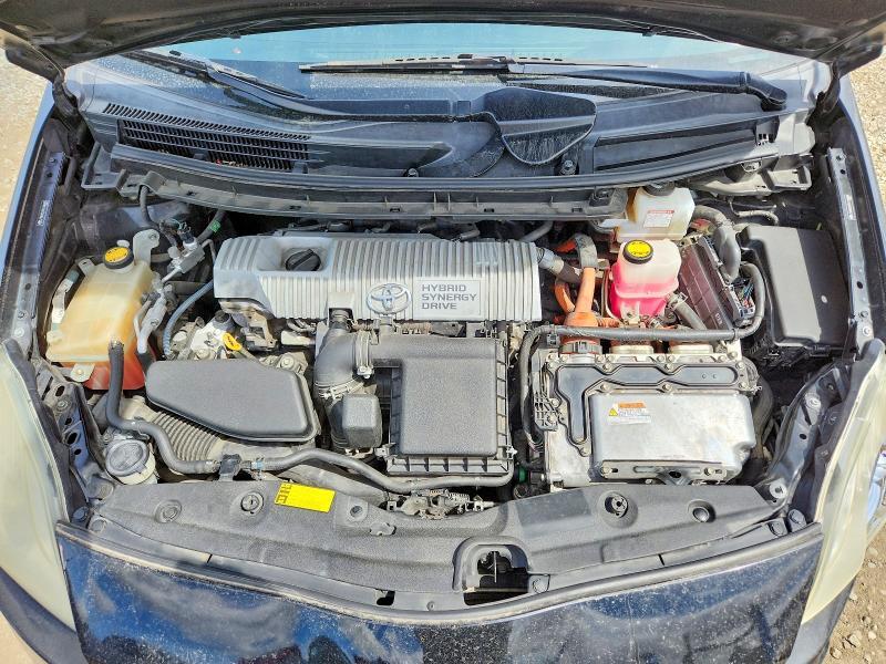 2010 Toyota Prius iii