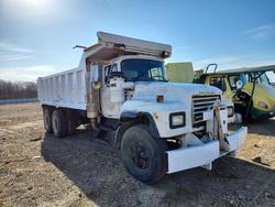 2002 Mack RB688S Dump Truck en venta en Brookhaven, NY