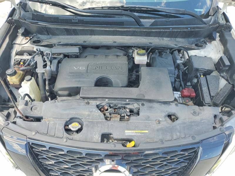 2020 Nissan Pathfinder sv