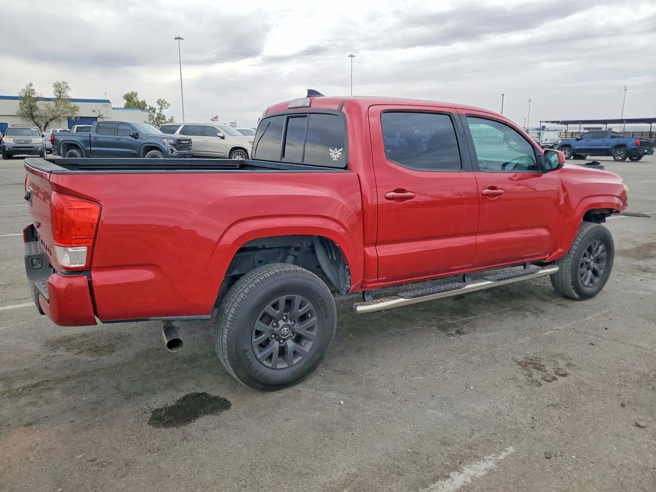 2016 Toyota Tacoma SR
