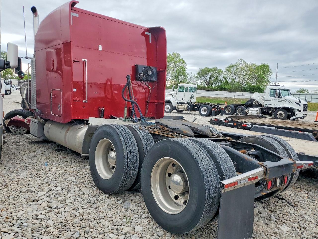 2002 Peterbilt 379