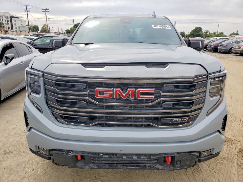 2024 GMC Sierra K1500 AT4