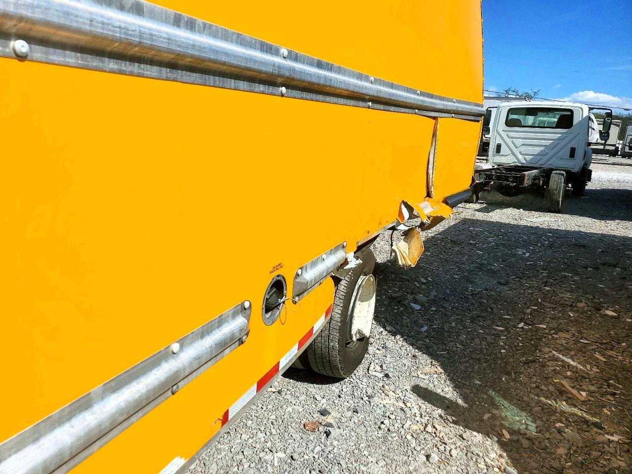 2023 GMC Savana BOX Truck