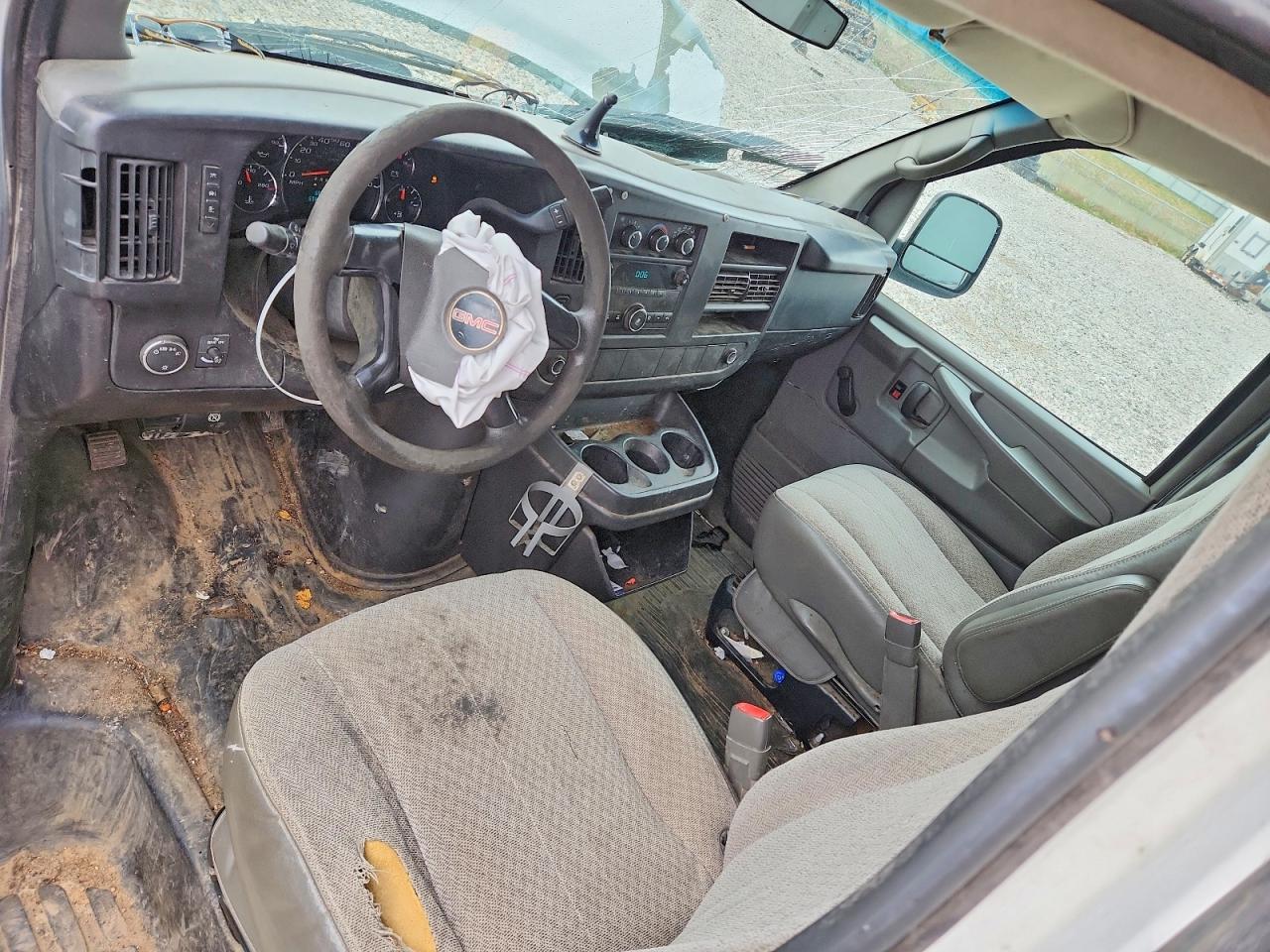 2013 GMC Savana Delivery Truck