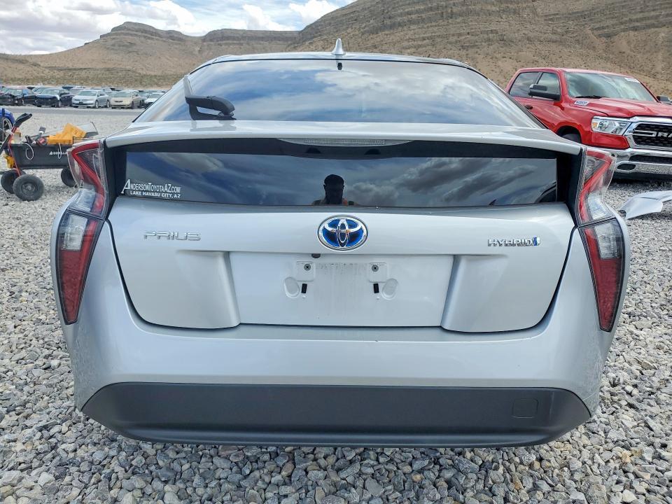 2016 Toyota Prius Three