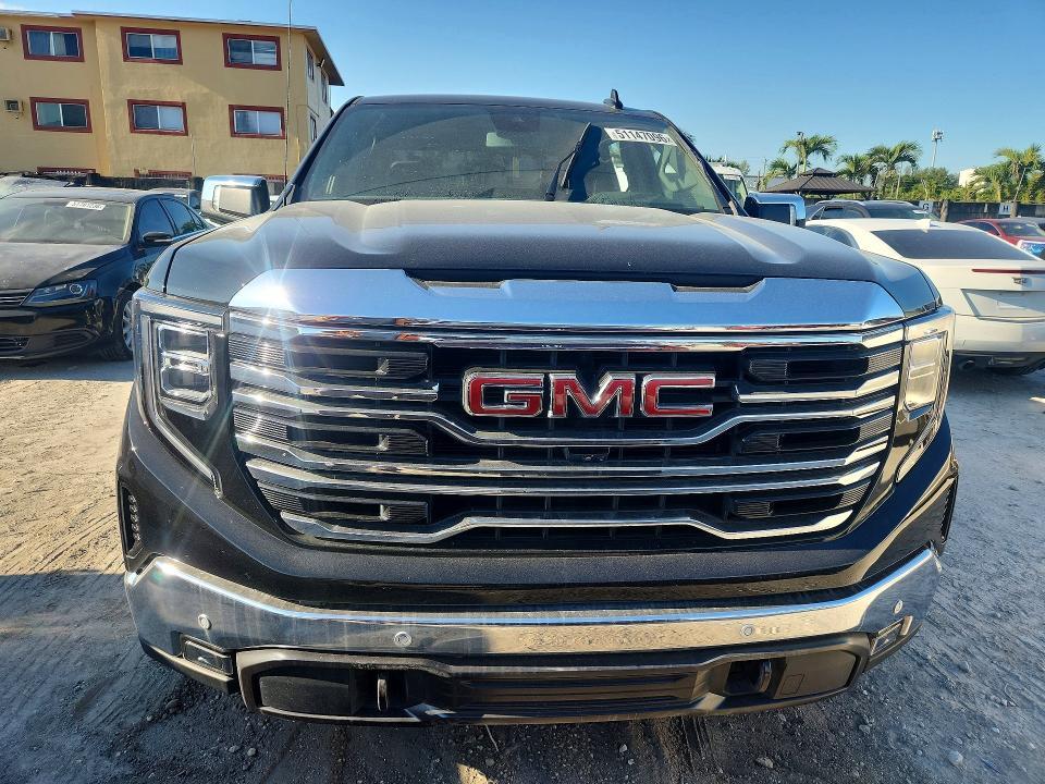 2025 GMC Sierra C1500 SLT