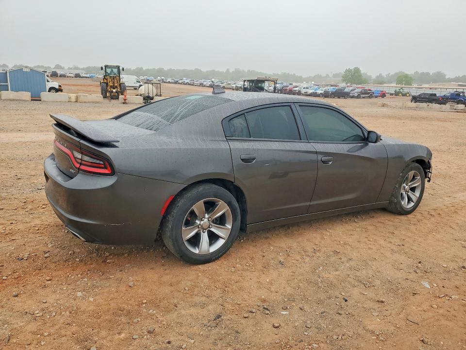 2016 Dodge Charger sxt