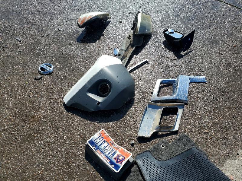 2013 Nissan Frontier s