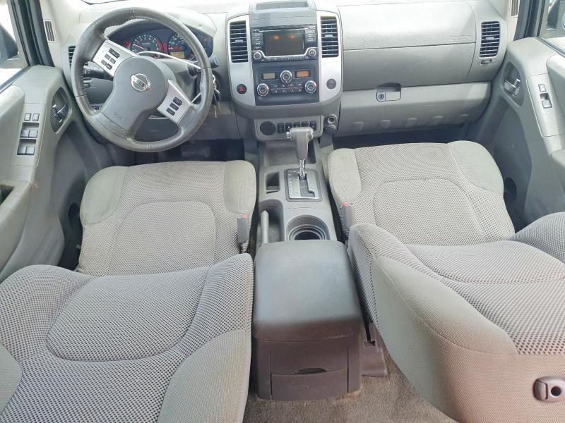 2016 Nissan Frontier SV