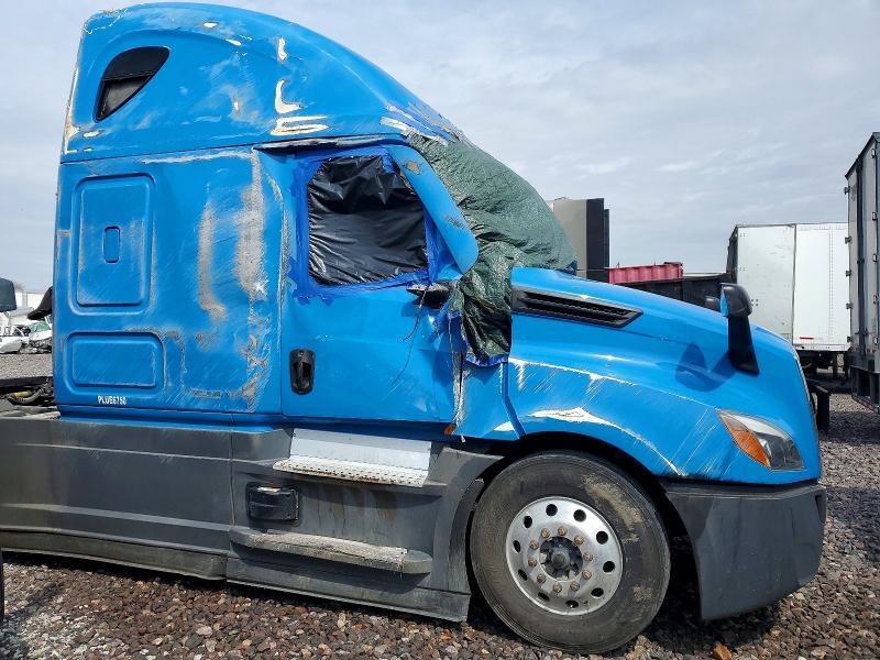 2023 Freightliner Cascadia 126 Semi Truck