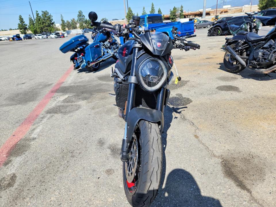 2022 Ducati Monster