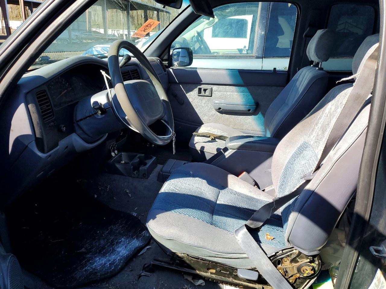 2000 Toyota Tacoma Base