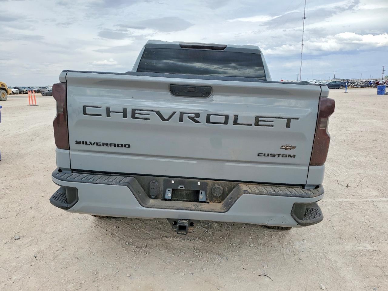 2024 Chevrolet Silverado C1500 Custom