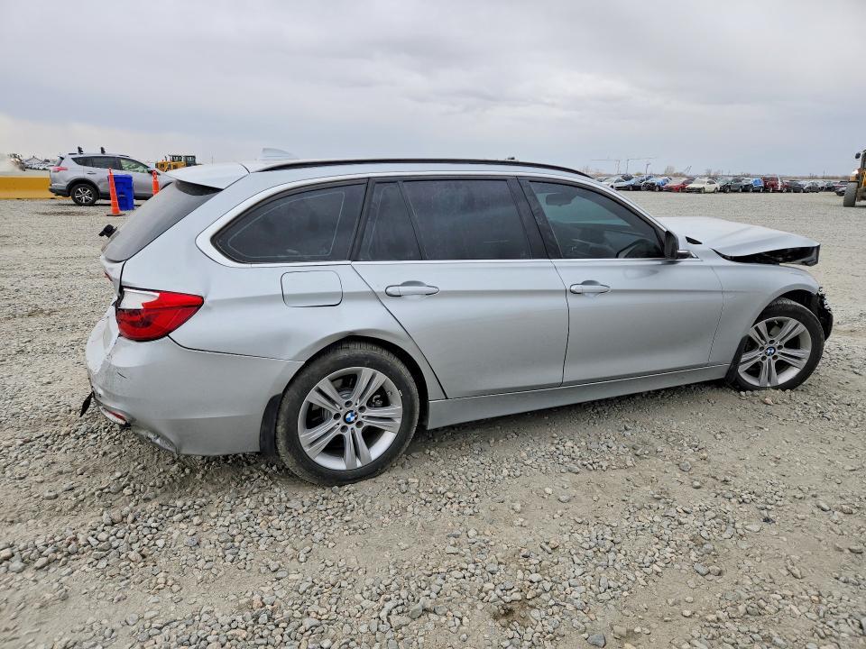 2018 BMW 330 xi