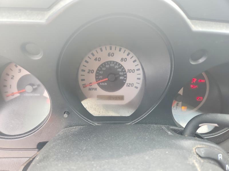 2004 Nissan Frontier Standard