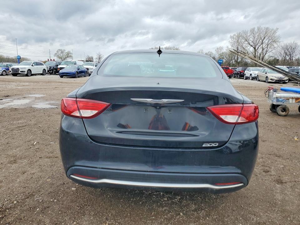 2015 Chrysler 200 Limited