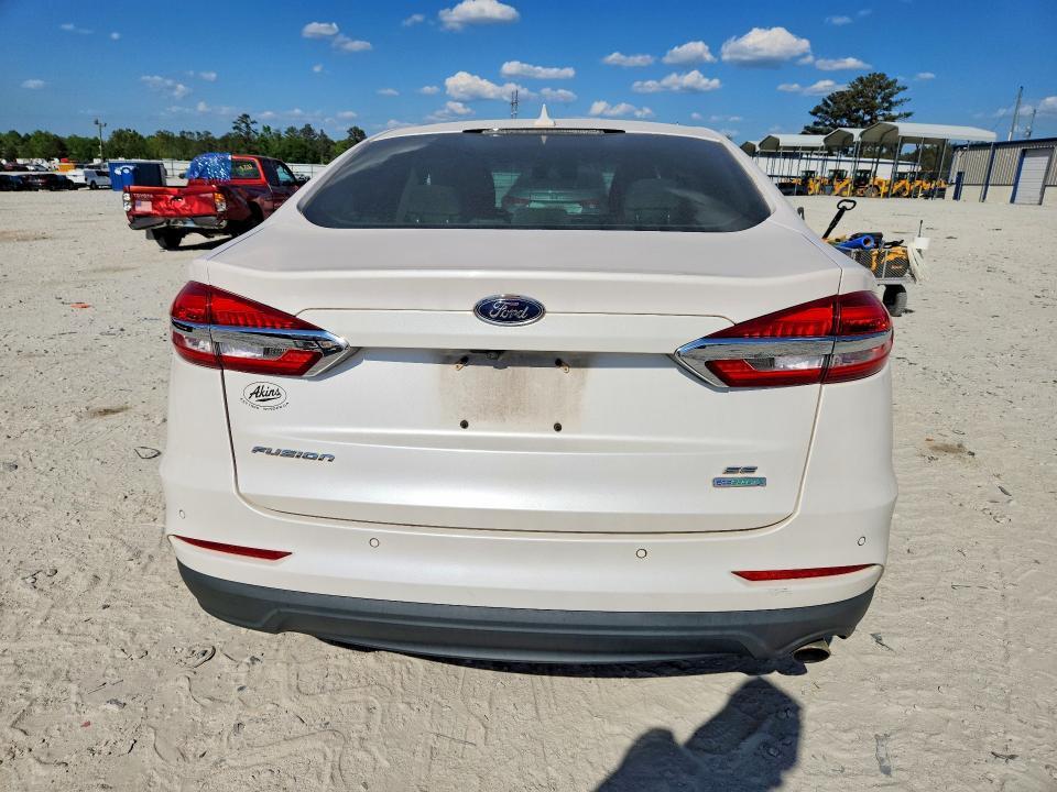 2019 Ford Fusion se