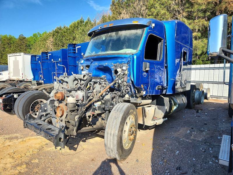 2015 Peterbilt 579 Semi Truck
