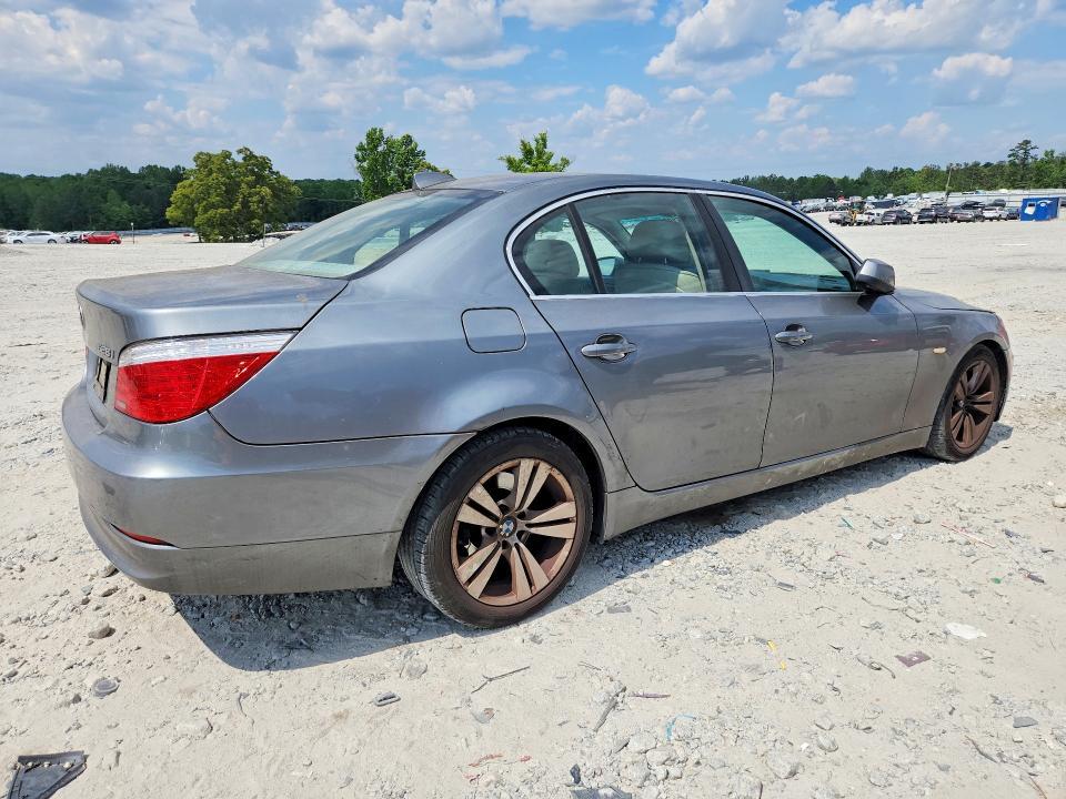 2010 BMW 528 i