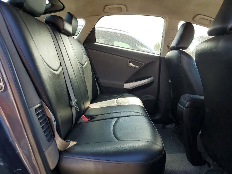 2015 Toyota Prius Plug-in Hybrid Base