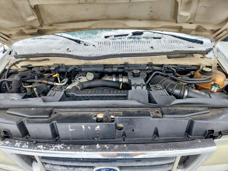 2004 Ford Econoline E450 Super Duty Cutaway Van