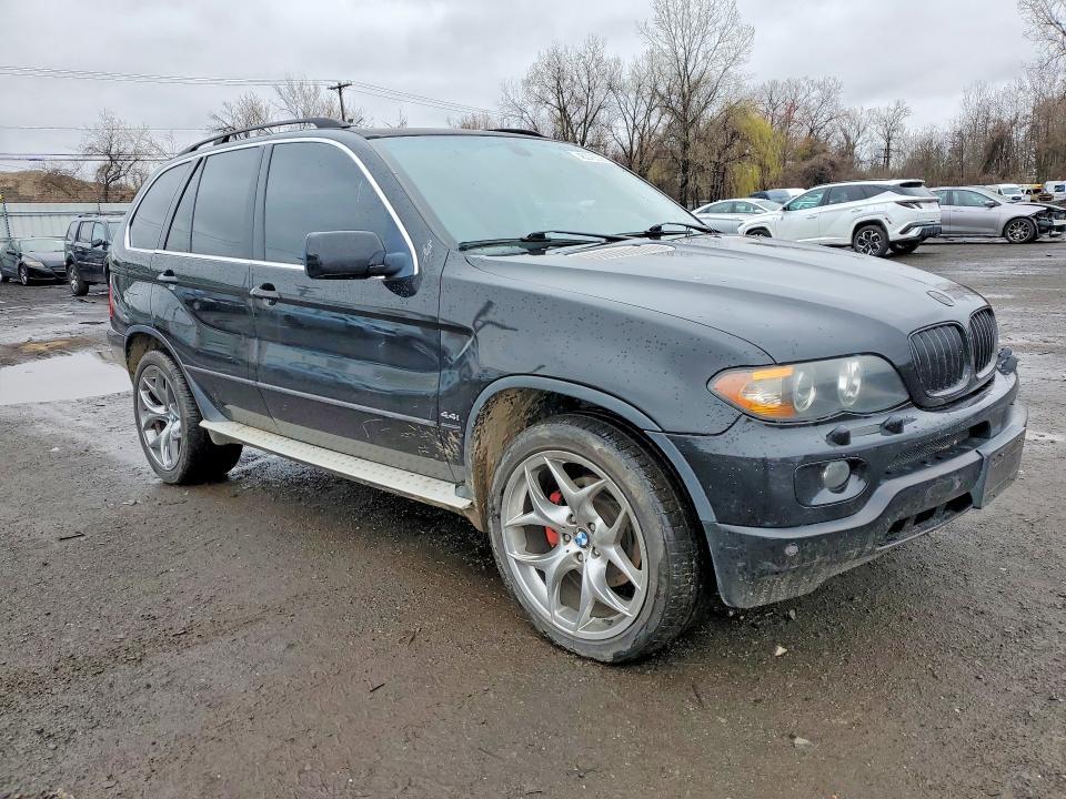 2005 BMW X5 4.4i