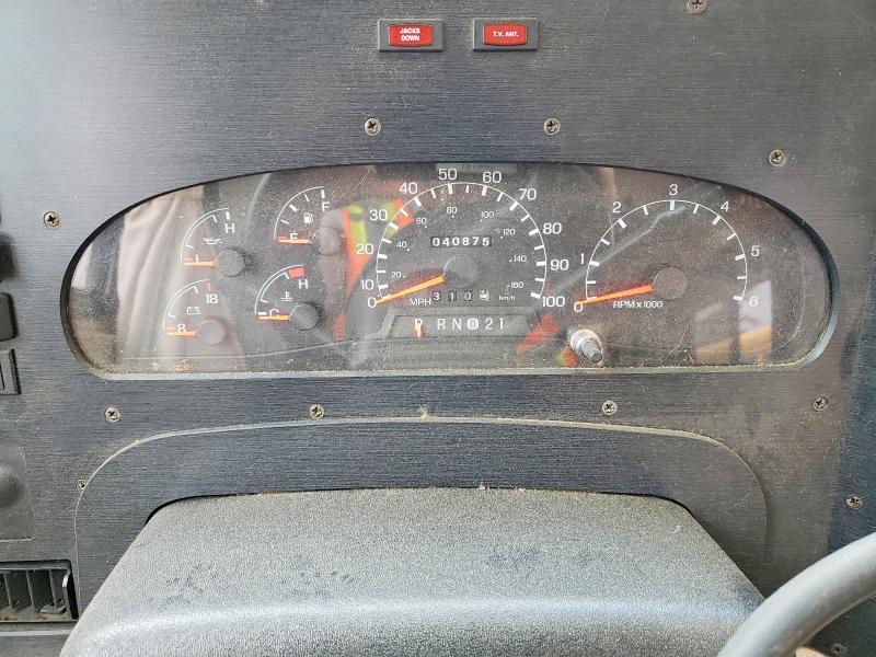 2000 Holiday Recreational Vehicle (RV)