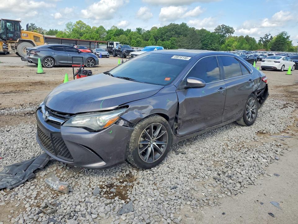 2016 Toyota Camry le