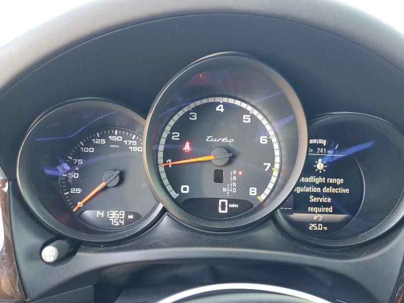 2015 Porsche Macan Turbo