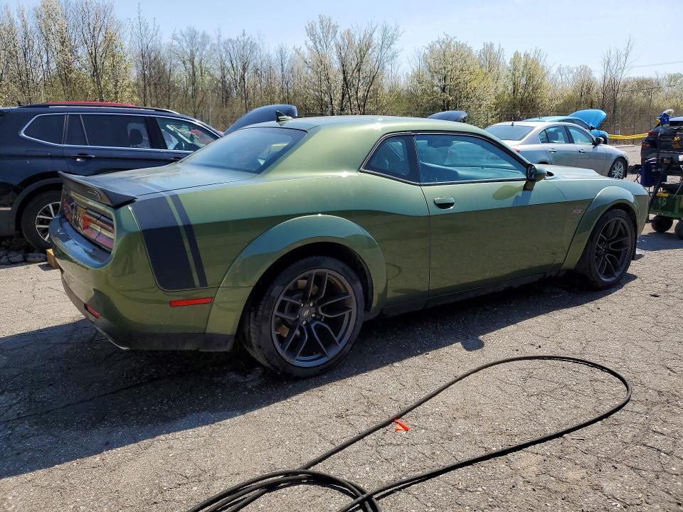 2021 Dodge Challenger r