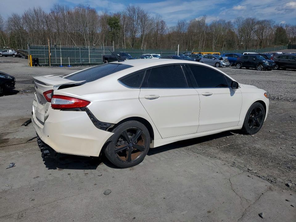2016 Ford Fusion se