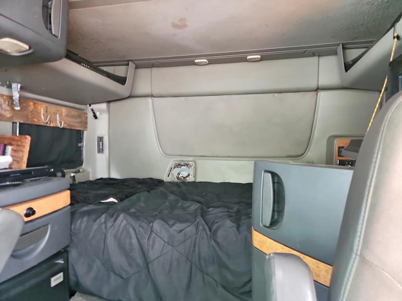 2016 International Lf687 Semi Truck