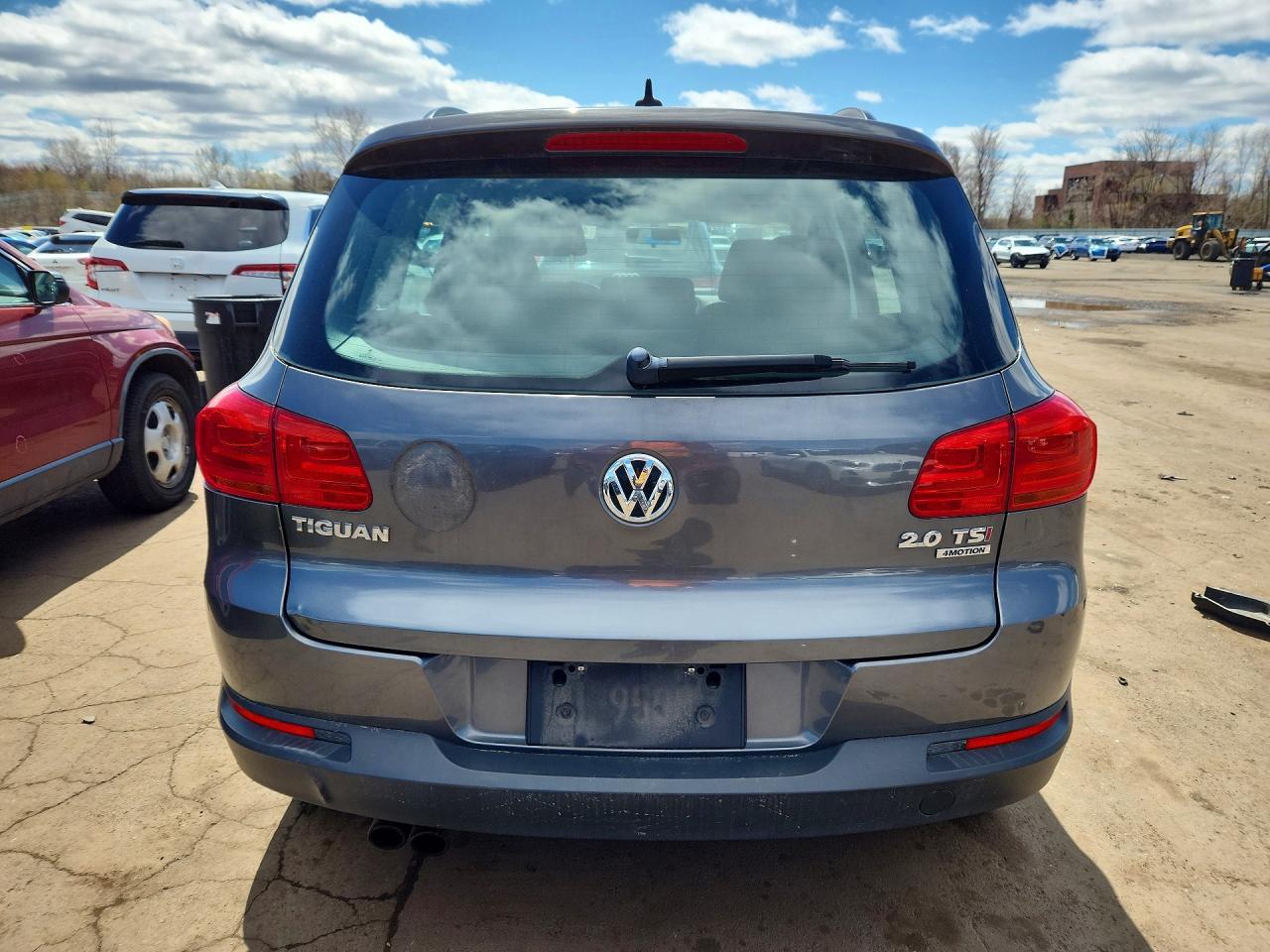 2015 Volkswagen Tiguan s