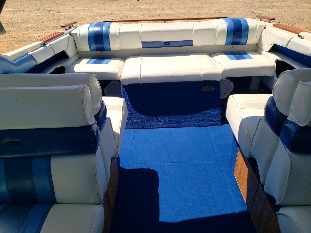1987 Sea Ray Boat