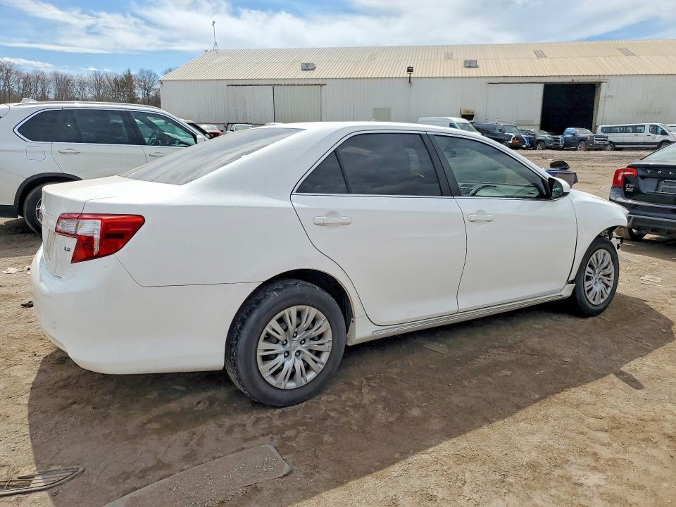 2012 Toyota Camry le