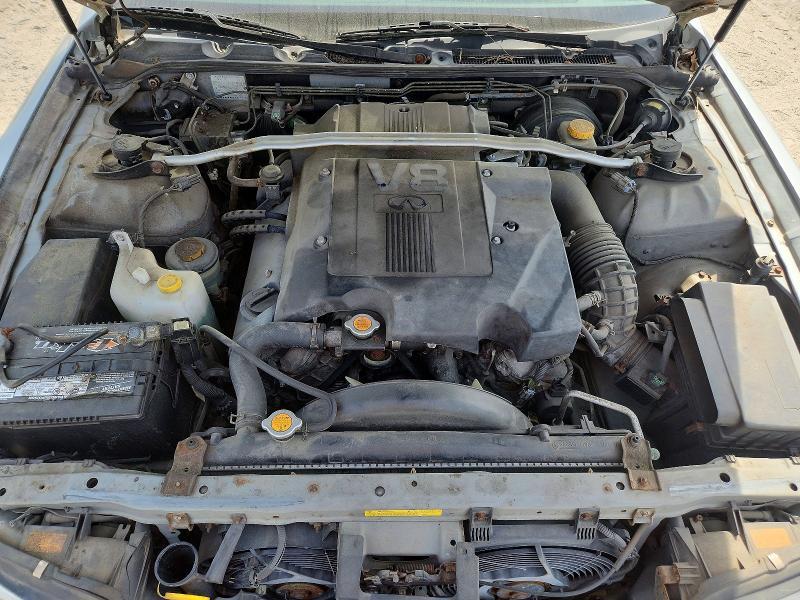 2000 Infiniti Q45 Base