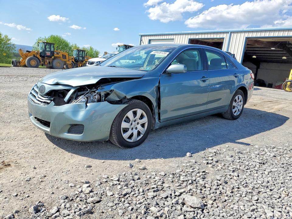 2010 Toyota Camry le